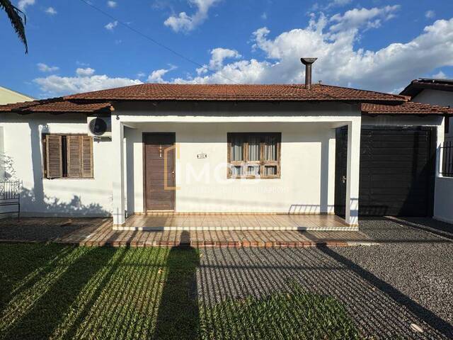 #158 - Casa para Venda em Santa Rosa - RS